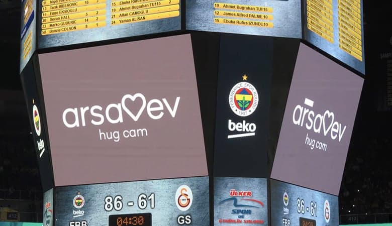 Die Tribünen wurden durch die „Hug Cam“-Aktion belebt!